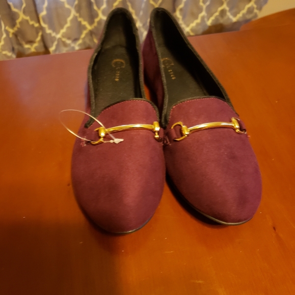 Women shoes - Picture 2 of 3